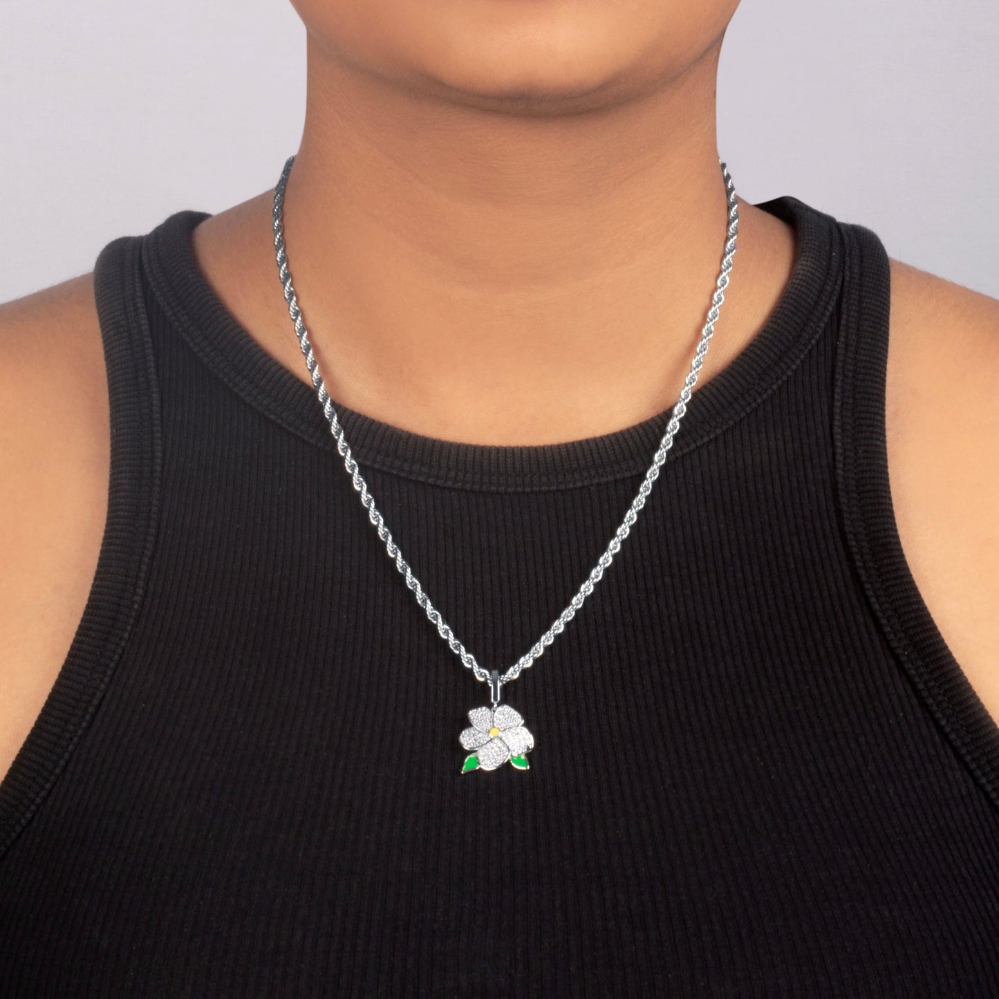 ICED FLOWER PENDANT - WHITE