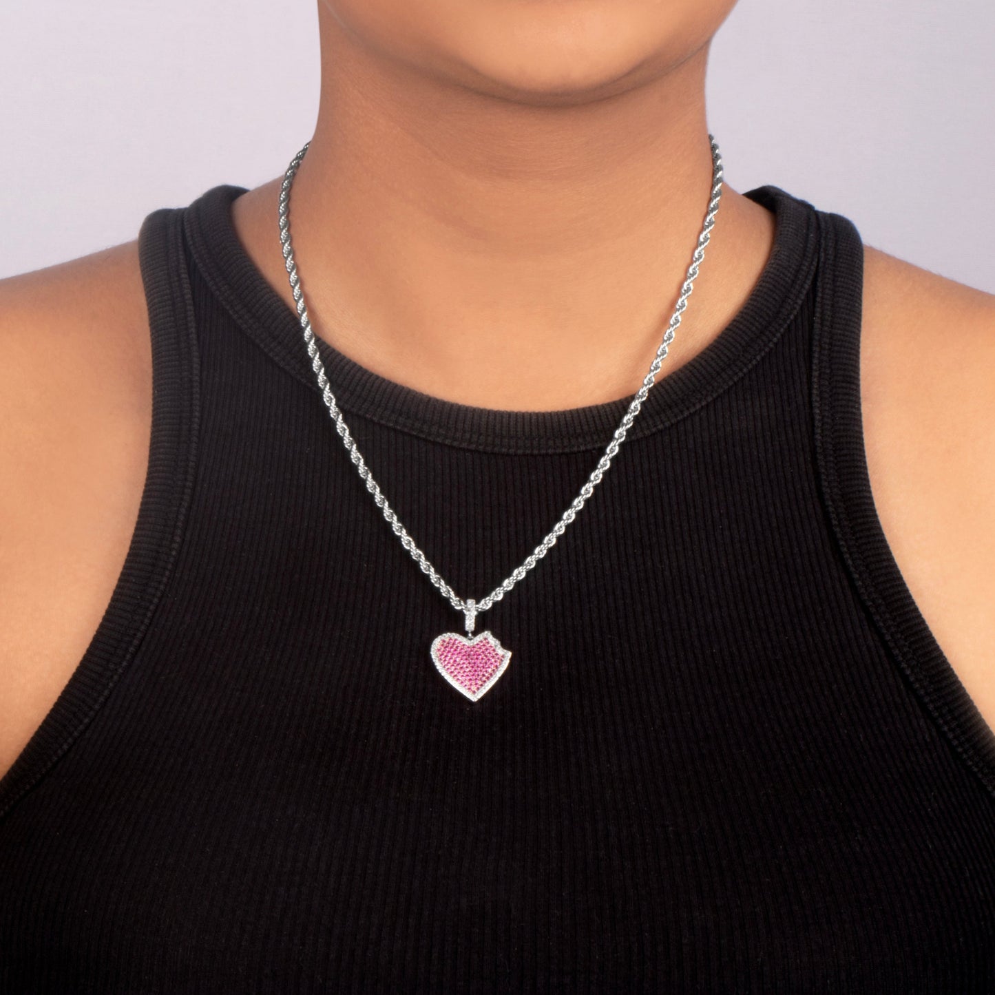 ICED HEART BITE PENDANT-PINK