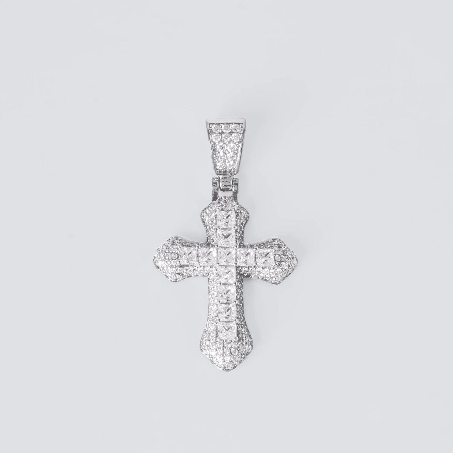 ICED VINTAGE CROSS PENDANT- WHITE